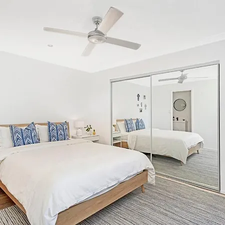 Burleigh Beach Apartment - Self Catering Gold Coast Exterior photo