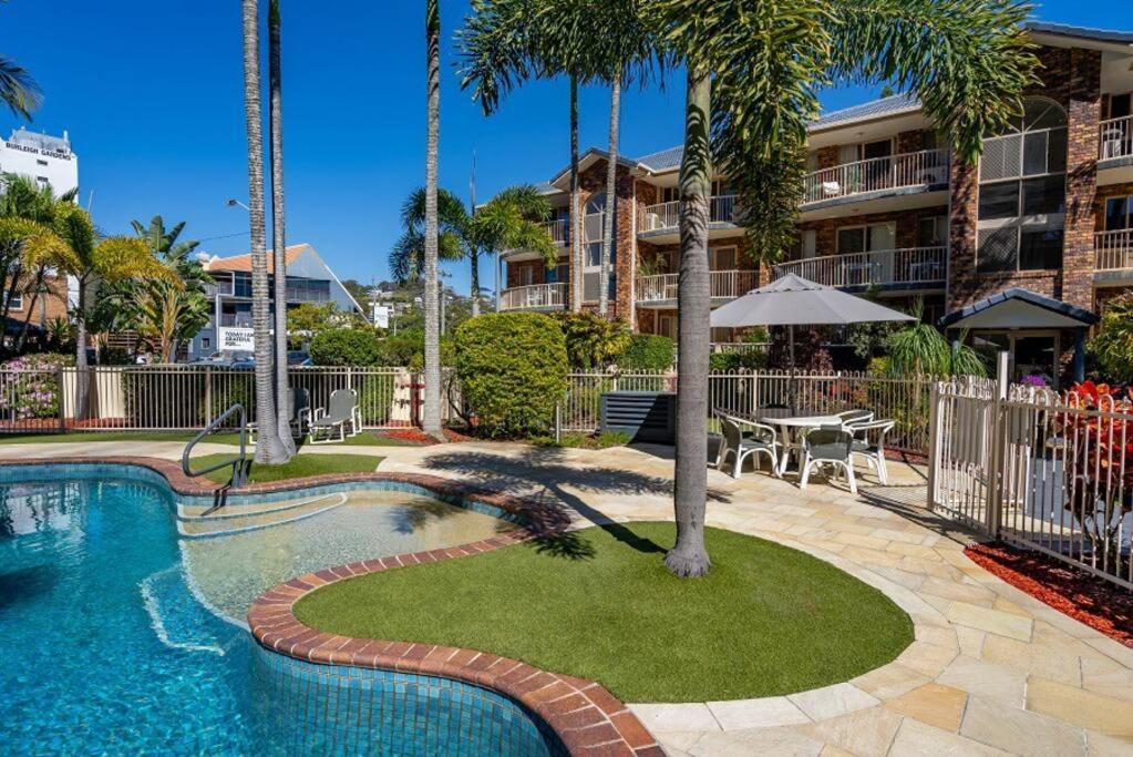 Burleigh - Self Catering Apartment *
